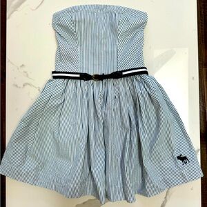 Abercrombie & Fitch Belted Dress - Super Cute!!